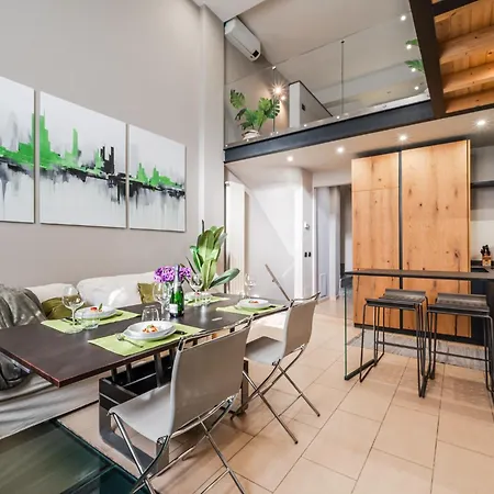The Skyline Loft - Bosco Verticale Area