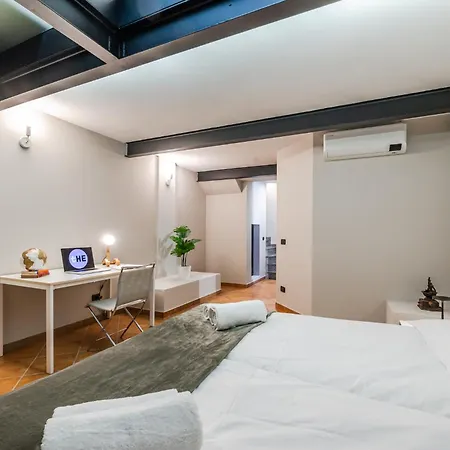The Skyline Loft - Bosco Verticale Area Apartman